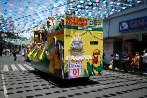 AN float kan contingent number 1, Palawan Pawnshop na nakaguno kan pinakahalangkaw na grado sa piggibong Civic Parade and Float Competition 2022 kan Setyembre 15.