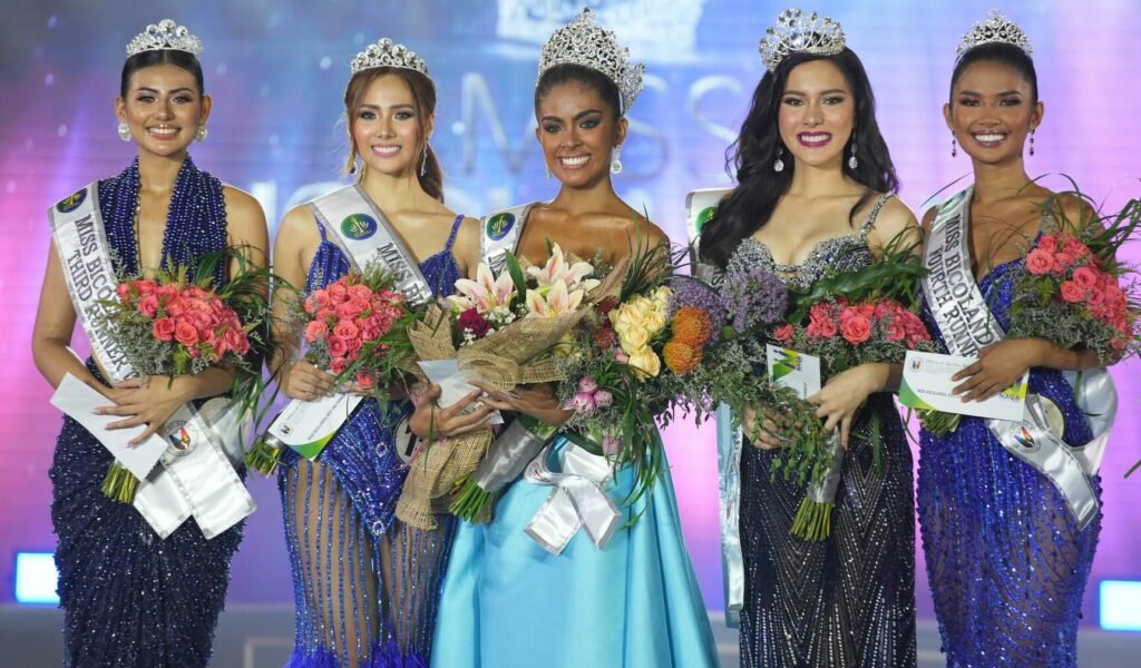 Ms. Reema Adakkoden of Naga City is flanked by her court after being crowned Miss Bicolandia 2022. With her are Mary Joy Darilay (1st runner Up), Jeanette L Reyes (Second Runner Up), Iris Oresca (3rd Runner UP ), and Margarette Briton (4th runner up)