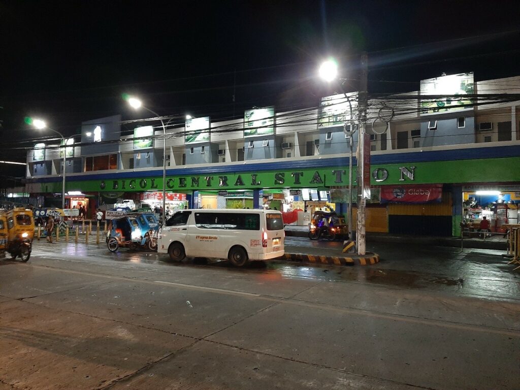 AN atubangan kan Bicol Central Station