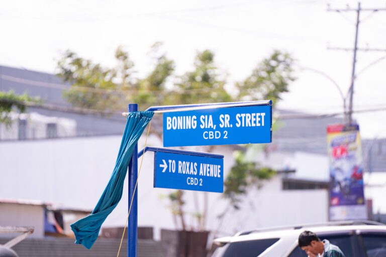 Taken during the Unveiling Ceremony of the Boning Sia, Sr. Street Sign at Brgy. Triangulo, Naga City last March 15, 2024.