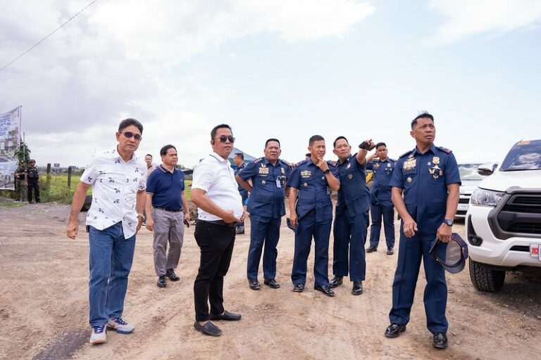 Naga Mayor Nelson S. Legacion (3rd from left), together with PBGen Andre P. Dizon (rightmost), police officers, and city councilors Ramon Melvin Buenaflor and Joselito S.A. del Rosario, conducting an ocular inspection at the site where the CeSaR building will soon rise.