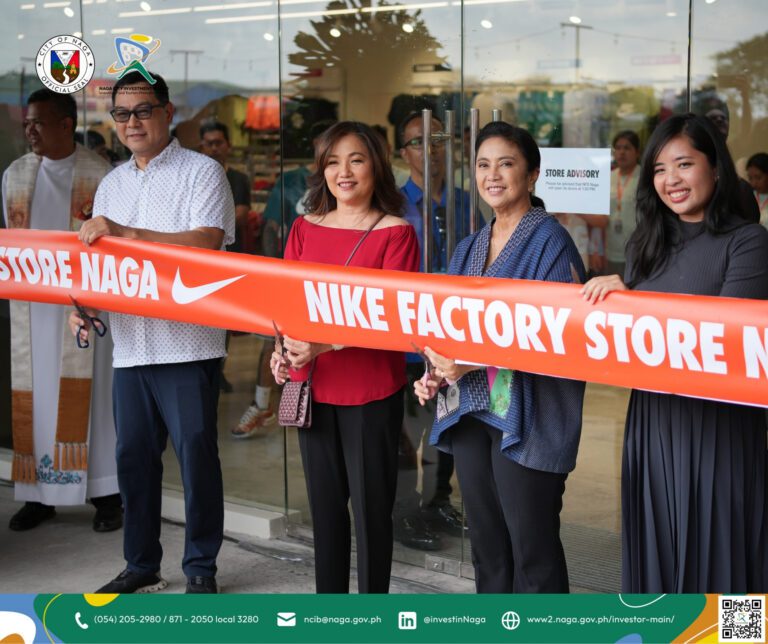 Ribbon cutting ceremony on Nike Factory Store Grand Opening